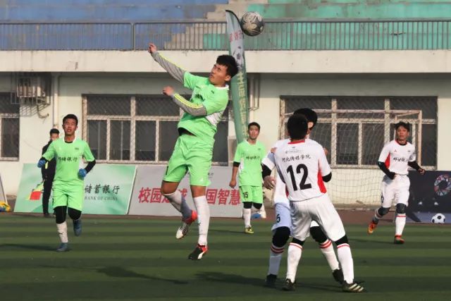 邀请赛-贺一然读秒头球绝杀 U23国足1-0力克塔吉克斯坦